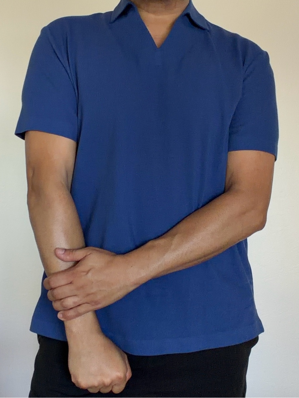 COS Men's Blue Short-Sleeve Polo Shirt - Classic Collared V-Neck